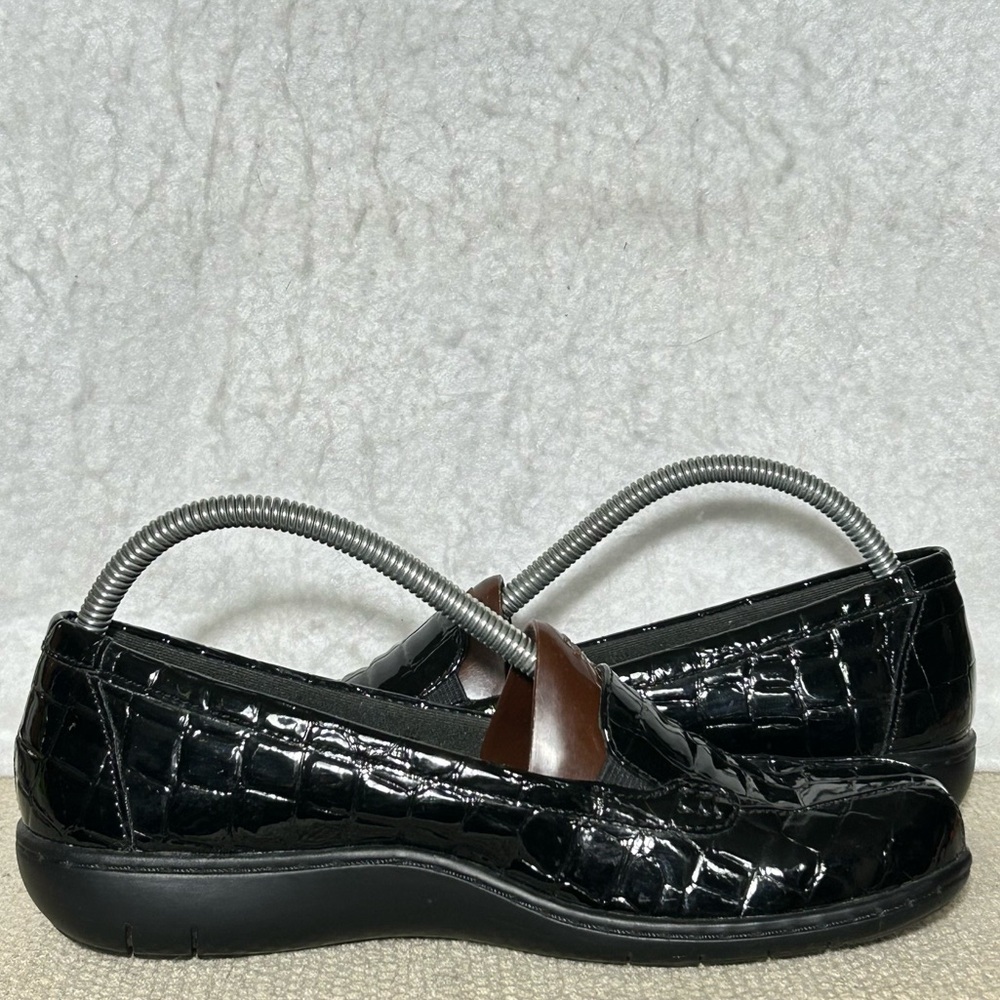 Clarks Womens Black Patent Crocodile Ashland Jam Slip On Loafer Shoes SZ 7M - Picture 6 of 11
